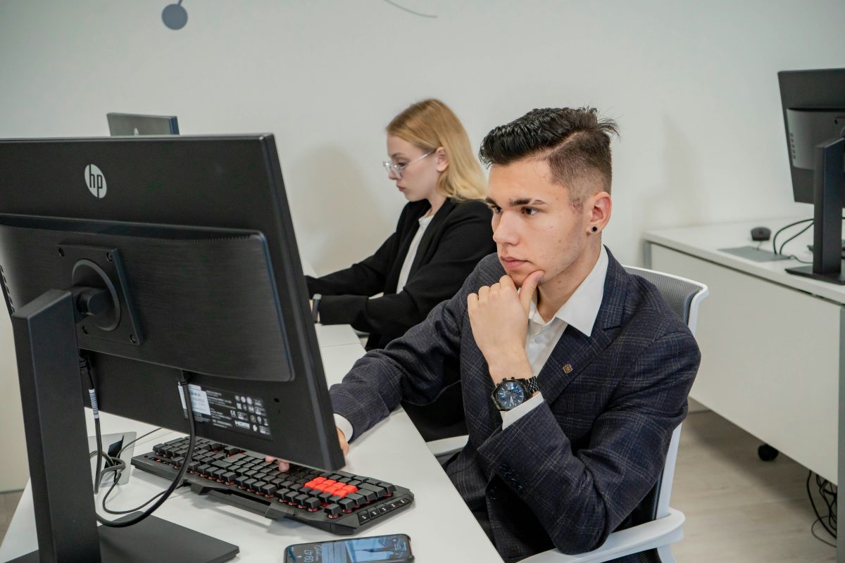 веб разработка SEO продвижение маркетинг создание сайтов для бизнеса (16).jpg